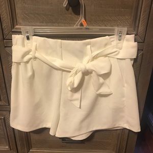COPY - High waisted tie shorts